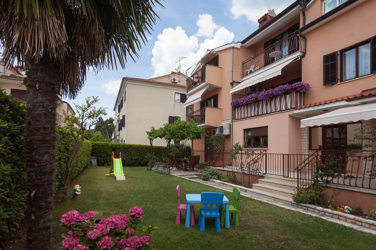 Apartments Alice Ровинь Экстерьер фото